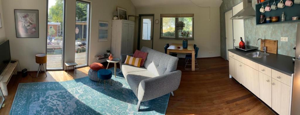 Appartement Bb De Woonboot à Anna Paulowna Extérieur photo
